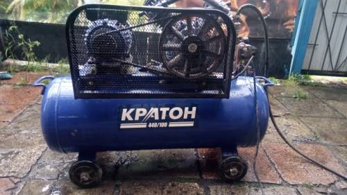 Продаю Компрессор 100л