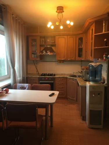 Продам 4-к квартиру