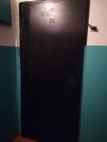 Продается квартира в Микрорайоне Угольщиков.