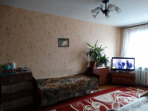 Продаётся 1- комнатная квартира в центре, ул. Деповская.