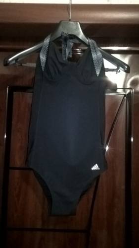 Купальник новый Adidas 