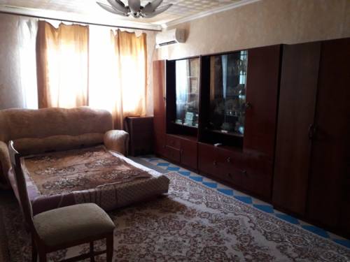 Комната с кондиционером в трехкомнатной квартире в сан.ВВС в Сочи